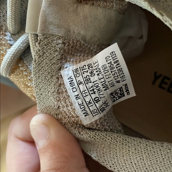 Yeezy Adidas Boost 380 - Picture 5 of 13